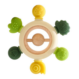 Baby Spielzeug aus Holz und Silikon fürs Zahnen